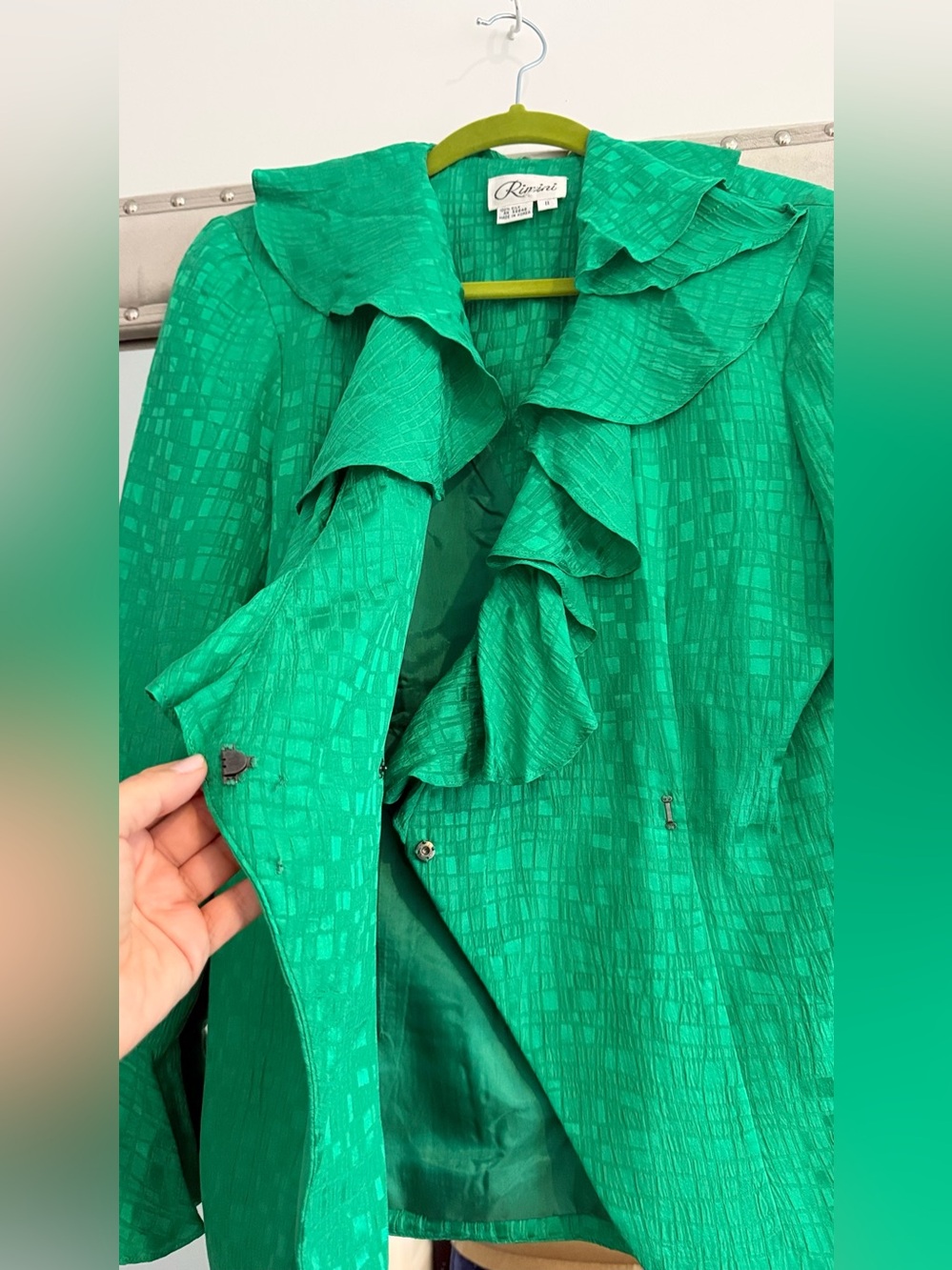 Vintage 80s Green Rimini Silk Blazer Ruffles & Rhinestone Closure - Picture 5 of 10